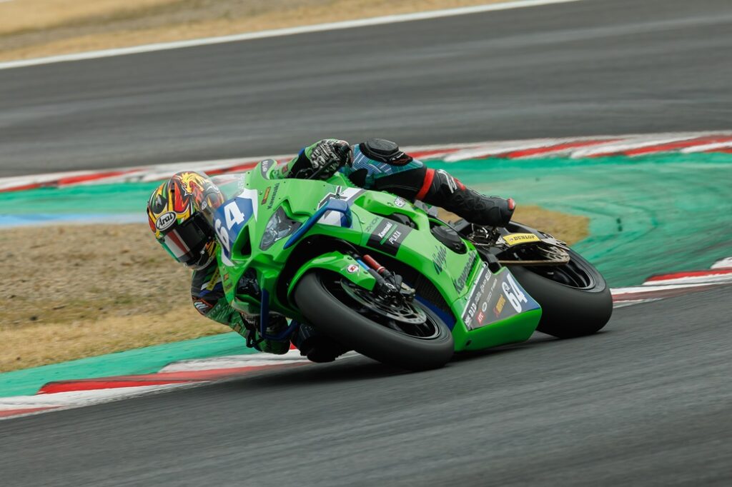 全日本ロードレース選手権
カワサキプラザレーシングチーム